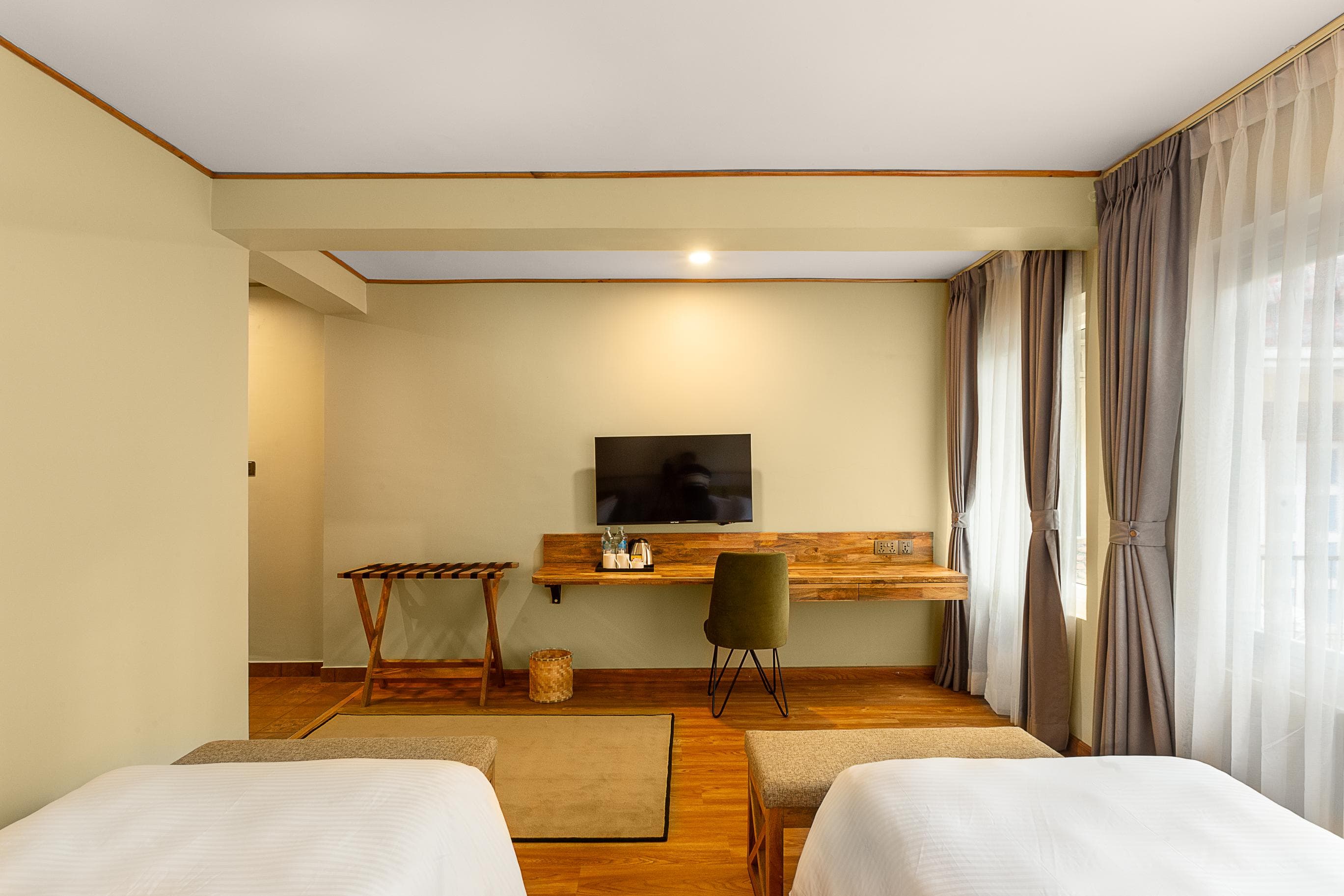 Deluxe Twin Room - Image 1